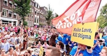 Vaar mee met de Pride-boot van Poz&Proud