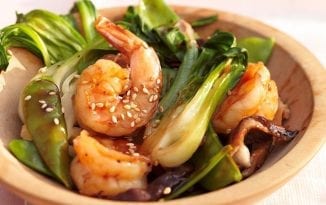 Paksoi met pittige garnalen
